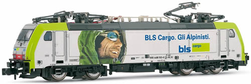 Arnold 2109 - Electric locomotive class RE 486, adverts “Die Alpinisten / Gli Alpinisti” BLS Cargo