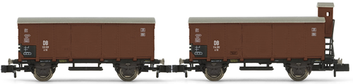 Arnold 6164 - Set x 2 closed wagons G10  one with and one without brakeman’s cab DB