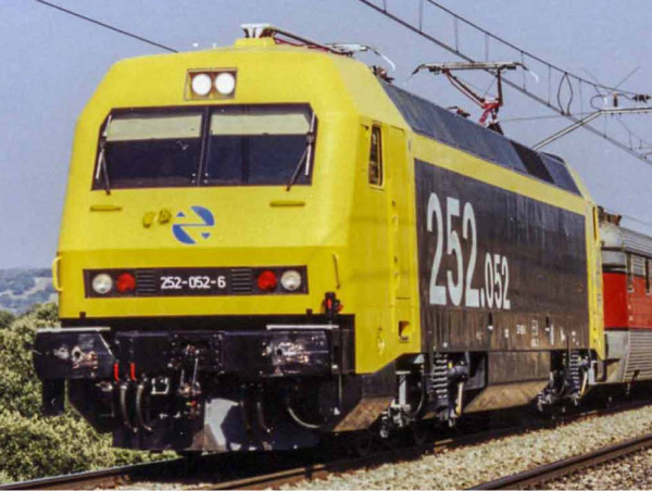 Arnold HN2451 - Spanish Electric locomotive 252 of the RENFE