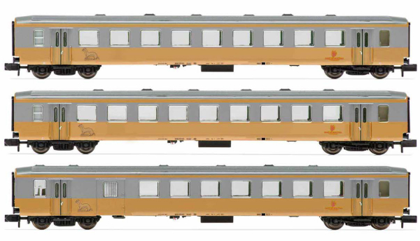 Arnold HN4325 - 3-unit pack Schlieren coaches, silver/gold livery, 2 x 2nd class + 1 x luggage van,