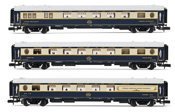 Arnold HN4398 - 3-unit pack Pullmancoaches  blue/cream livery
