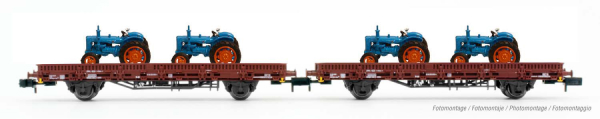 Arnold HN6487 - 2-unit pack flat wagons Rmms in brown livery, loaded with tractors Hanomag