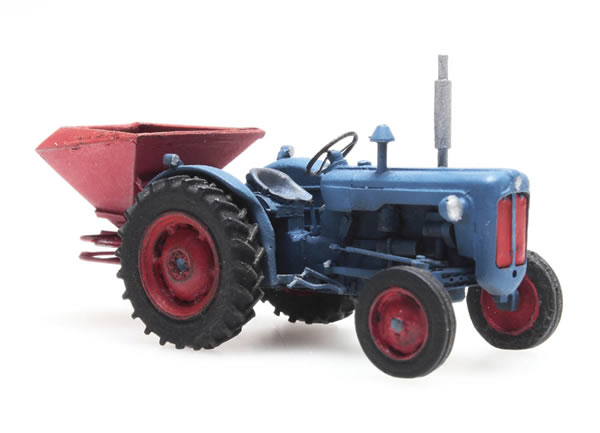Artitec 387.347 - Tractor Ford with broadcast spreader
