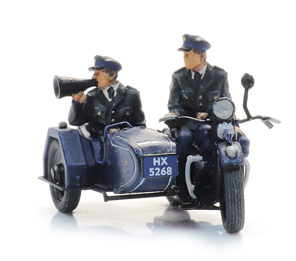 Artitec 387.580 - Police motorcycle with sidecar + 2 figures