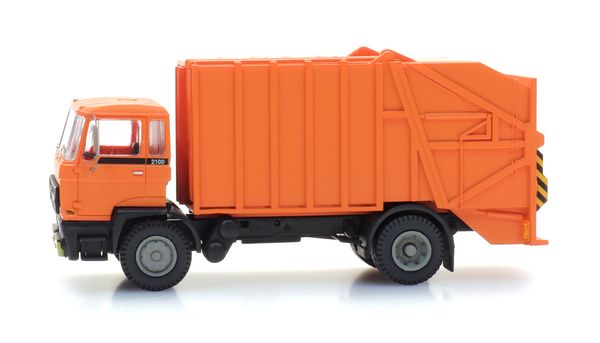 Artitec 487.052.13 - DAF tilt-cab B, garbage truck, orange