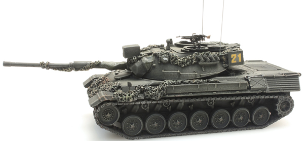Artitec 6870045 - B Leopard 1 battle ready Belgian Army