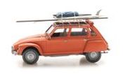 Roof rack with surfboard