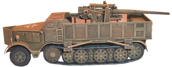 Artmaster 80158 - FAMO armoured vehicle w/ 88mm anti-aircraft gun 