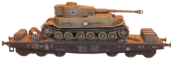 Artmaster 80208 - FERDINAND TIGER heavy assault tank, loaded for rr-transport
