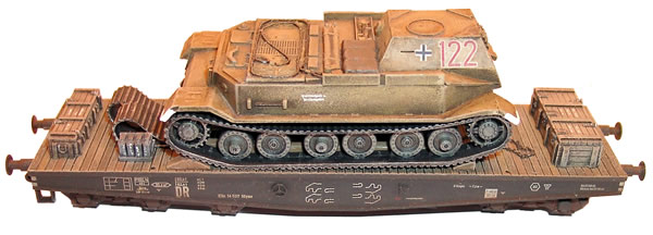 Artmaster 80334 - ELEFANT armour recovery vehicle, loaded on a railroad car