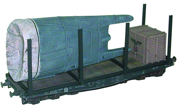 Artmaster 80506 - Submarine stern section ready for transport