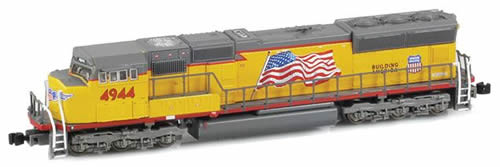 AZL 61004-5 - USA Diesel Locomotive SD70M Flared 4958 of the UP- Yellow/Grey