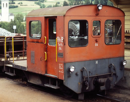 Bemo 1273114 - Swiss Diesel Shunting Locomotive Tm 2/2 64 of the RHB