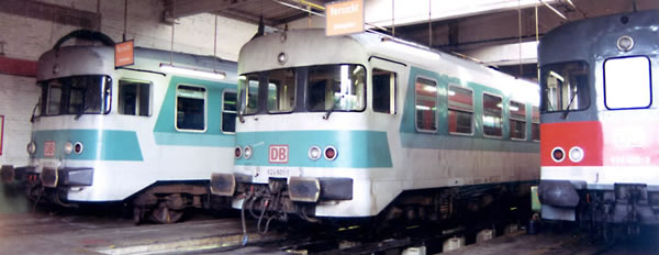 Bemo 1520830 - German Diesel Railcar 624 632/624 678 of the DB