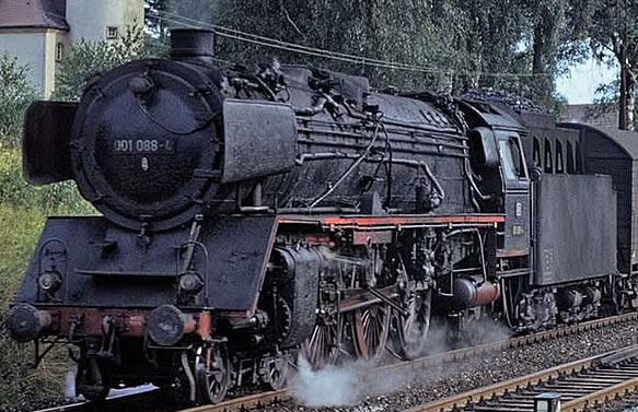 Brawa 40908 - German Steam Locomotive BR 001 of the DB (DC Analog Basic Plus)