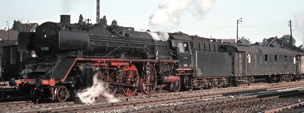 Brawa 40924 - German Steam Locomotive BR 01 of the DB