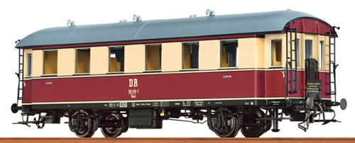 Brawa 45530 - German Passenger Coach Baai of the DR