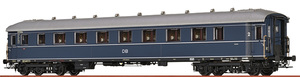 Brawa 46411 - Express Train Coach B4üe-28/ 52 F-Zugwagen