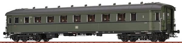Brawa 46421 - German Express Train Car B4ue-28/52