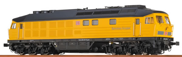 Brawa 61015 - German Diesel Locomotive BR 233 of the DB AG