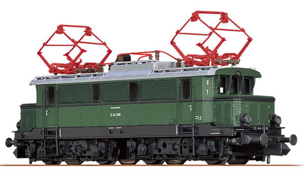 Brawa 63103 - German Electric Locomotive E44 of the DB (Sound)