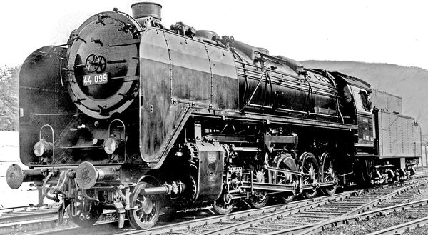Brawa 70038 - German Steam Locomotive BR 44 of the DRG (DCC Sound Decoder)