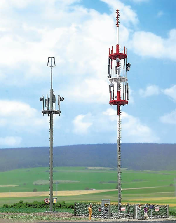 Busch 1021 - 2 cell phone towers