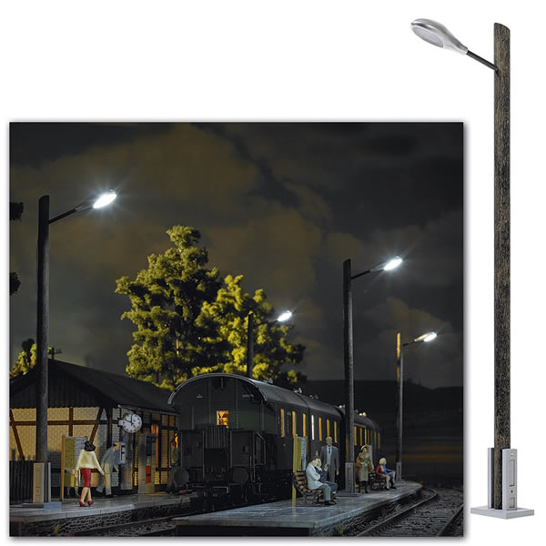 Busch 10800 - Street Lamp on Wooden Pole