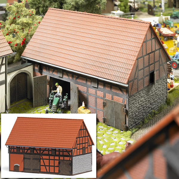 Busch 1506 - Barn with Small Stable