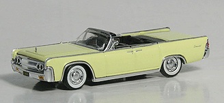 Busch 38322 - 1963 Ford Lincoln Continental Convertible Sedan -- Top Down (yellow) 