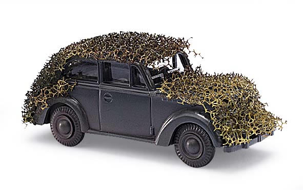 Busch 41104 - Opel Olympia with camouflage net