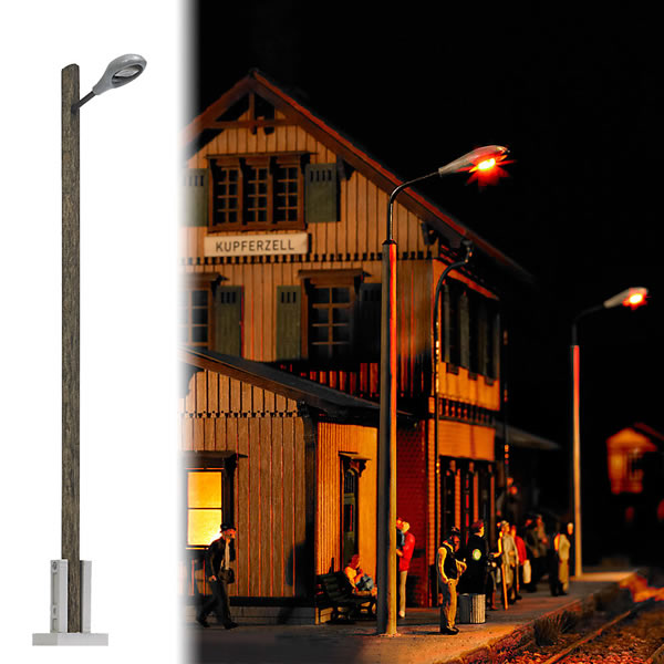 Busch 4134 - Street Lamp on Wooden Pole