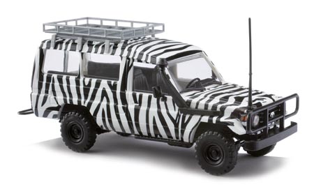 Busch 43501 - Toyota HZ J78 Zebra