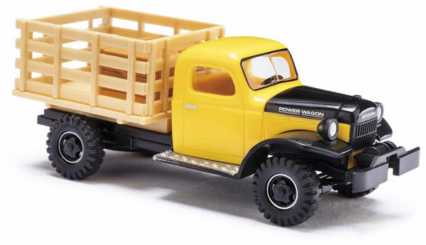 Busch 44019 - Dodge Power Wagon Transporter with crates 