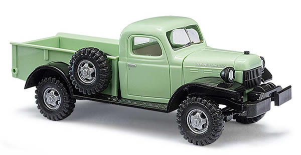 Busch 44021 - Dodge Power Wagon with flatbed, green