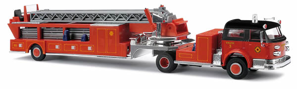 Busch 46019 - LaFrance Leitertrailer, Fire Department