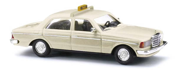 Busch 46862 - Mercedes-Benz W123 Limousine Taxi