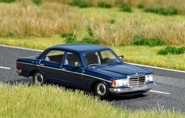 Busch 5661 - Mercedes-Benz W 123