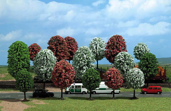 Busch 6584 - 16 blooming trees