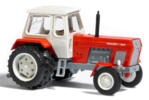 Busch 8706 - Red and Blue »Fortschritt« Tractor