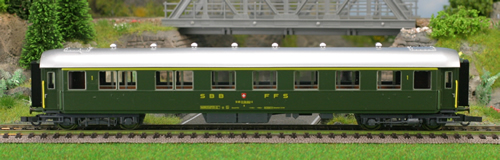 Consignment 44874 - Roco 44874 Swiss 1st Class RIC Coach