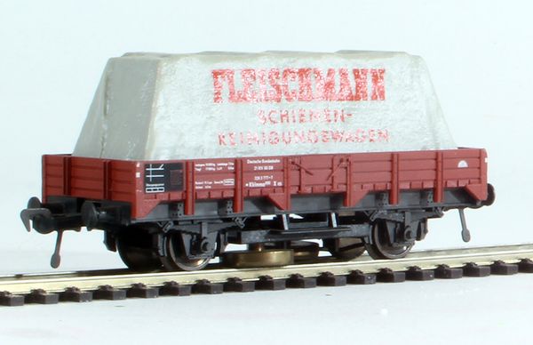 Consignment 5569 - Fleischmann 5569 Track Cleaner Car of the DB