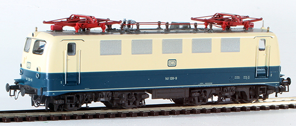 Consignment FL4328 - German Electric Locomotive Class 141 of the DB