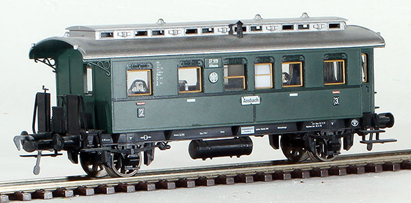 Consignment FL5066 - Fleischmann German 2nd Class Coach of the DB