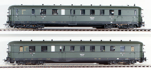 Consignment LI112503 - Liliput German Diesel Railcar  VT 137 Green Set of the DRB