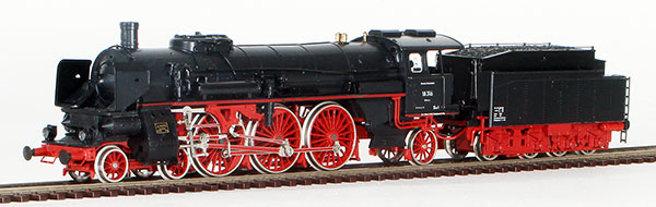 Consignment LI4003 - Liliput German Steam Locomotive BR 18 and Tender of the DRG