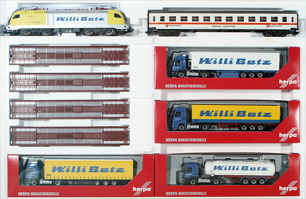 Consignment MA152549 - Marklin 6-Piece Willi Betz Freight Train Set with 4 Herpa Model Loads