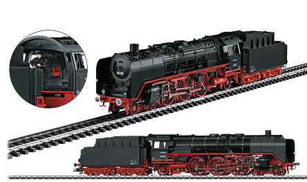 Consignment MA39007 - Marklin 39007 - German Anniv Express Steam Locomotive BR 01 w/Tender & Wood Case of the DB (Sound Decoder)