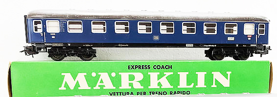 Consignment MA4027 - German Vintage Blue 1st Class Coach 