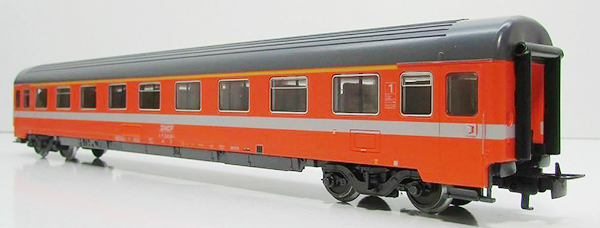 Consignment MA4156 - Marklin 4156 - 1st Class Passenger Car of the SNCF